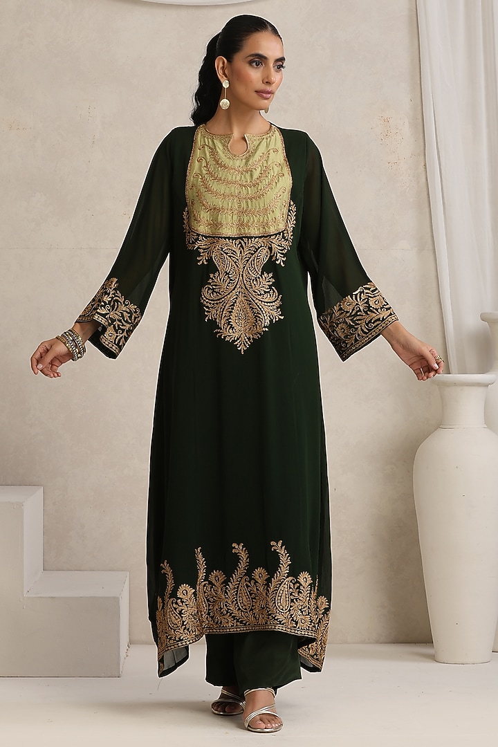 Green Georgette Kashmiri Tilla Embroidered Kurta Set by Wazir C at Pernia's Pop Up Shop
