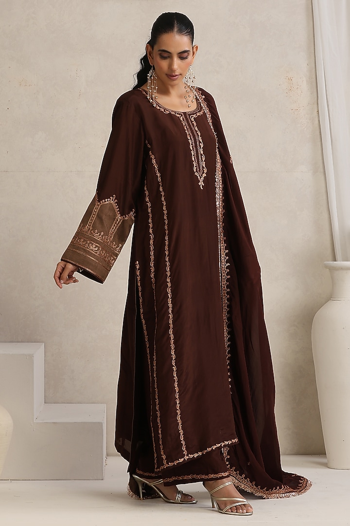 Brown Silk Kashmiri Tilla Embroidered Kurta Set by Wazir C at Pernia's Pop Up Shop