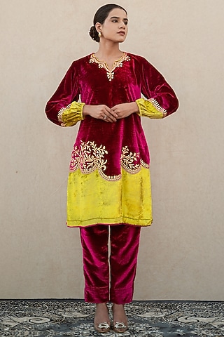 Hot Pink & Neon Velvet Kashmiri Tilla Embroidered Kurta Set by Wazir C