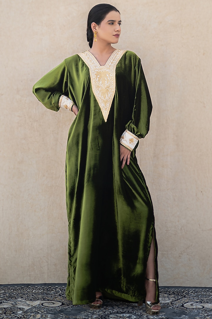 Mehendi Green Velvet Kashmiri Tilla Embroidered Kaftan by Wazir C at Pernia's Pop Up Shop