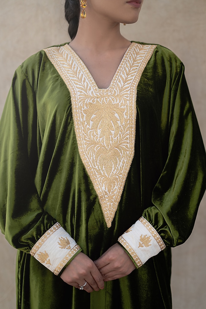 Mehendi Green Velvet Kashmiri Tilla Embroidered Kaftan by Wazir C at Pernia's Pop Up Shop