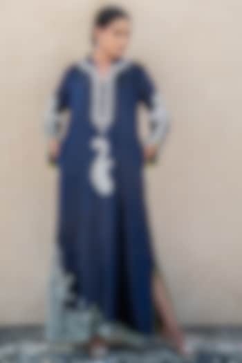 Blue Velvet Kashmiri Tilla Embroidered Kaftan by Wazir C at Pernia's Pop Up Shop