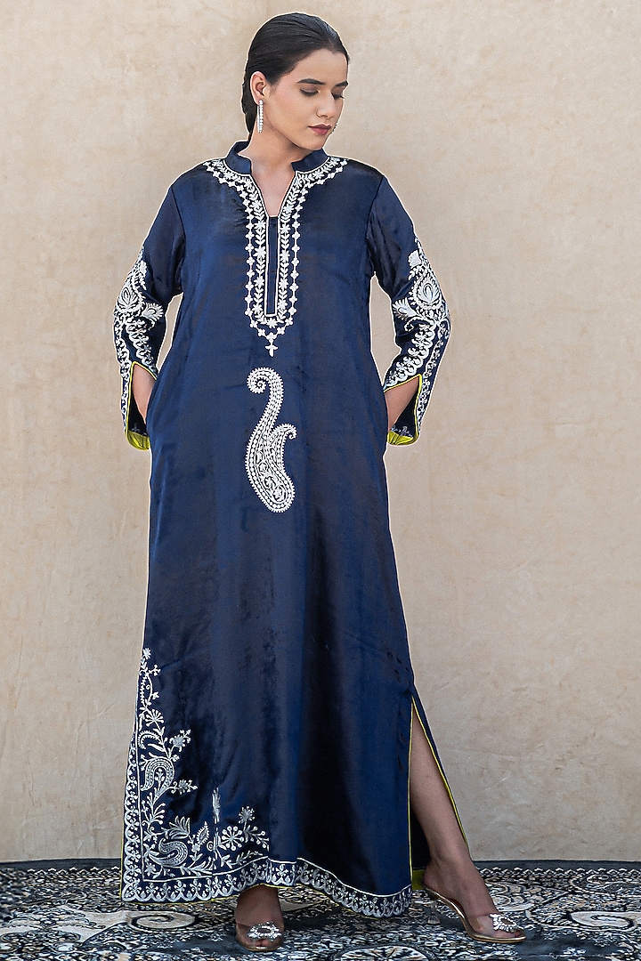 Blue Velvet Kashmiri Tilla Embroidered Kaftan by Wazir C at Pernia's Pop Up Shop