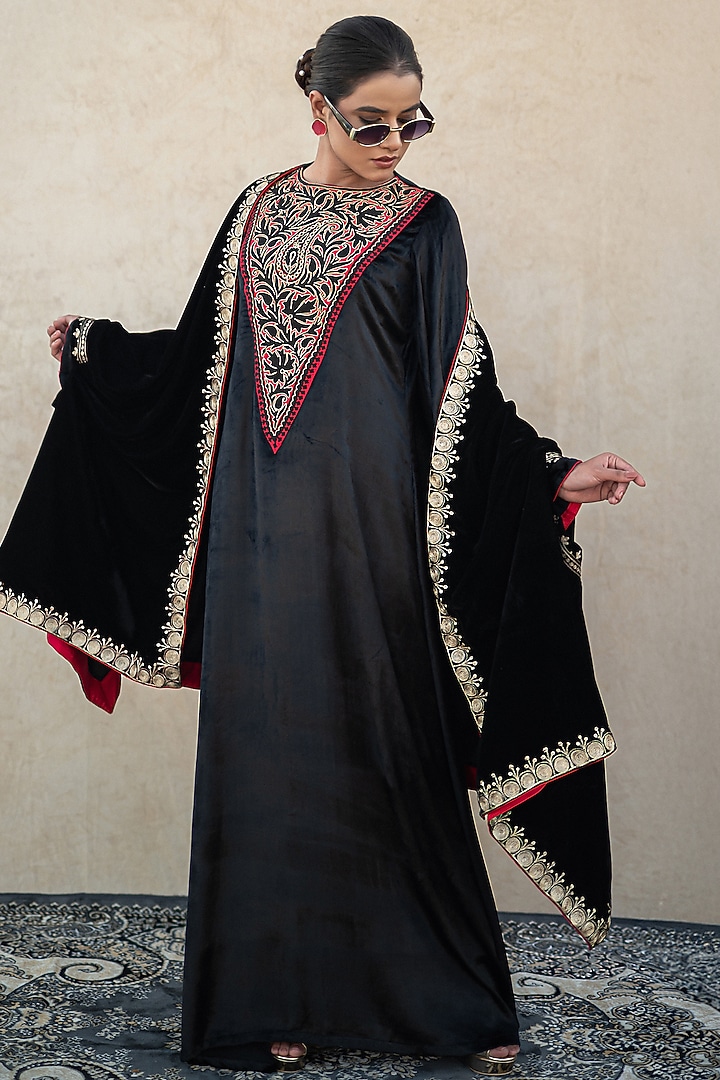 Black Makhmal Kashmiri Tilla Embroidered Cape Vacation Dress by Wazir C at Pernia's Pop Up Shop