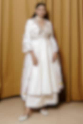 Ivory Chanderi Handloom Resham Embroidered Wedding Anarkali Set by Wabi Sabi at Pernia's Pop Up Shop