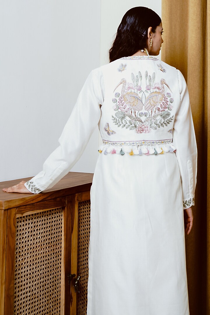 Ivory Chanderi Handloom Resham Embroidered Kurta Set by Wabi Sabi at Pernia's Pop Up Shop