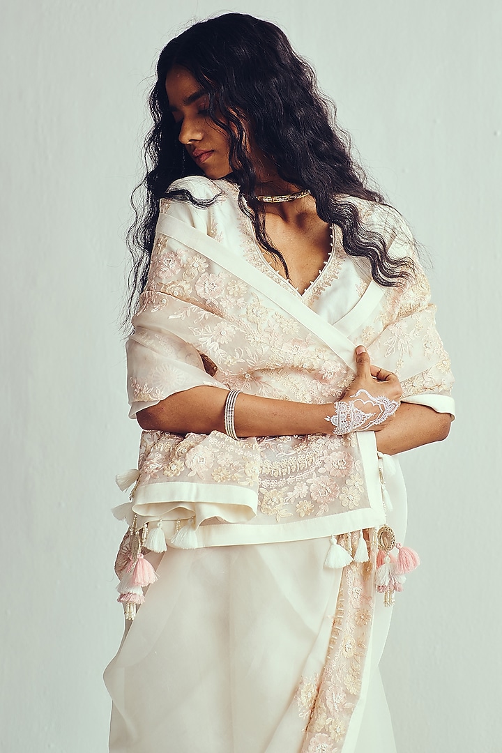 Ivory Organza Silk Aari Embroidered Reception Saree Set by Wabi Sabi at Pernia's Pop Up Shop