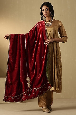 Women Mustard Velvet Lace Detail Dushala