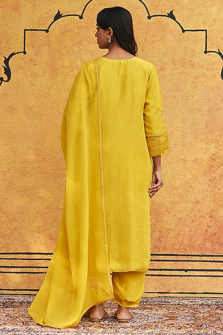 Yellow Pure Silk Hand Embroidered Kurta Set by Weaverstory at Pernia's Pop Up Shop