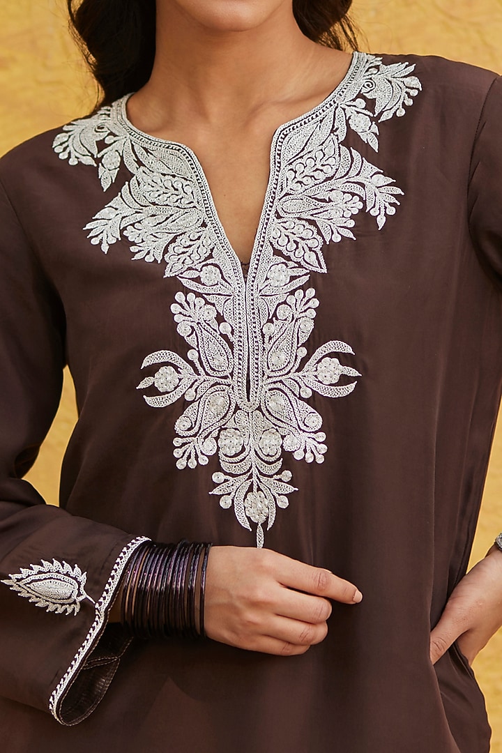 Brown Pure Silk Hand Embroidered Kurta Set by Weaverstory at Pernia's Pop Up Shop
