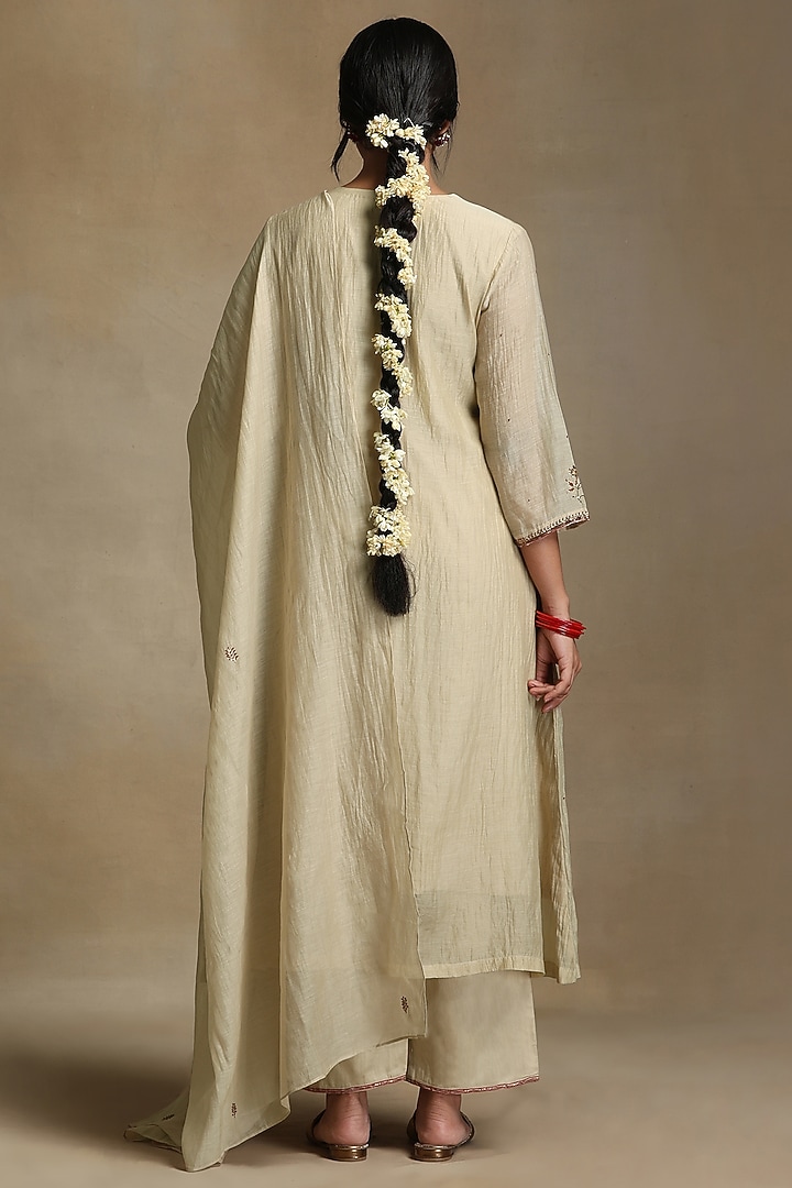 Ivory Pure Chanderi Hand Embroidered Kurta Set by Weaverstory at Pernia's Pop Up Shop