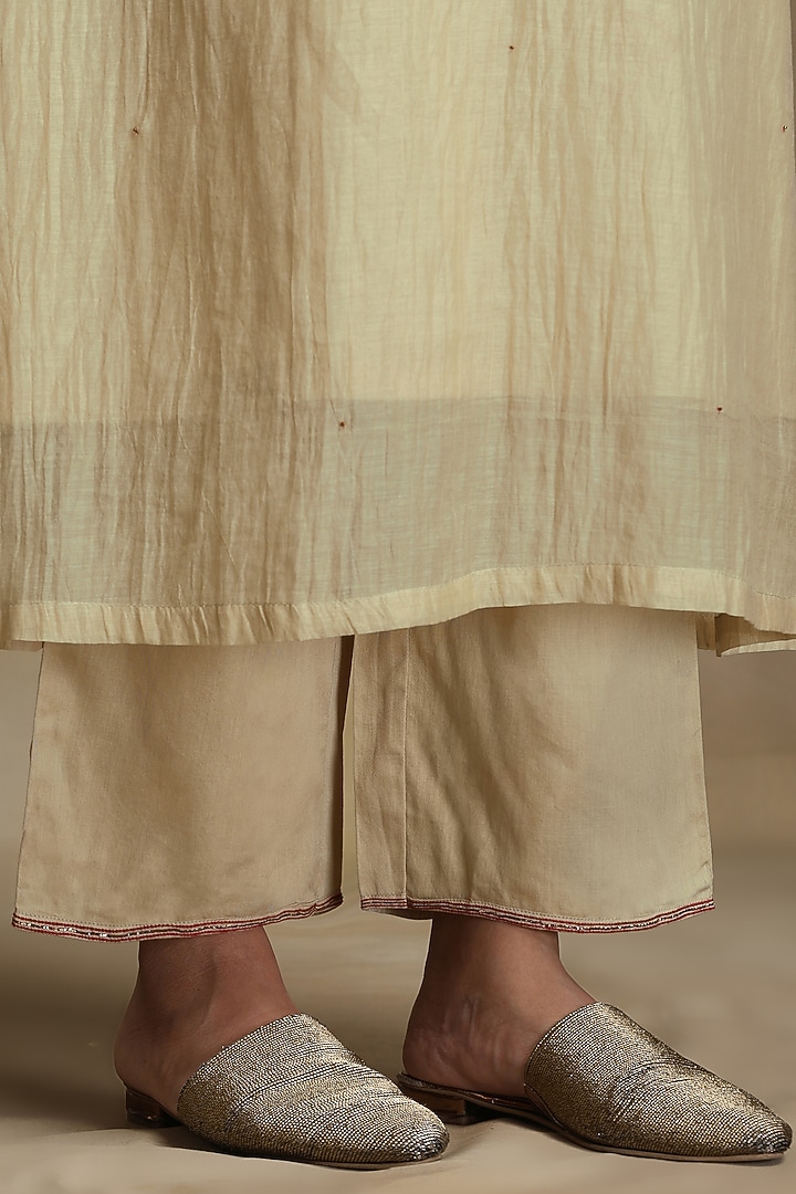 Ivory Pure Chanderi Hand Embroidered Kurta Set by Weaverstory at Pernia's Pop Up Shop
