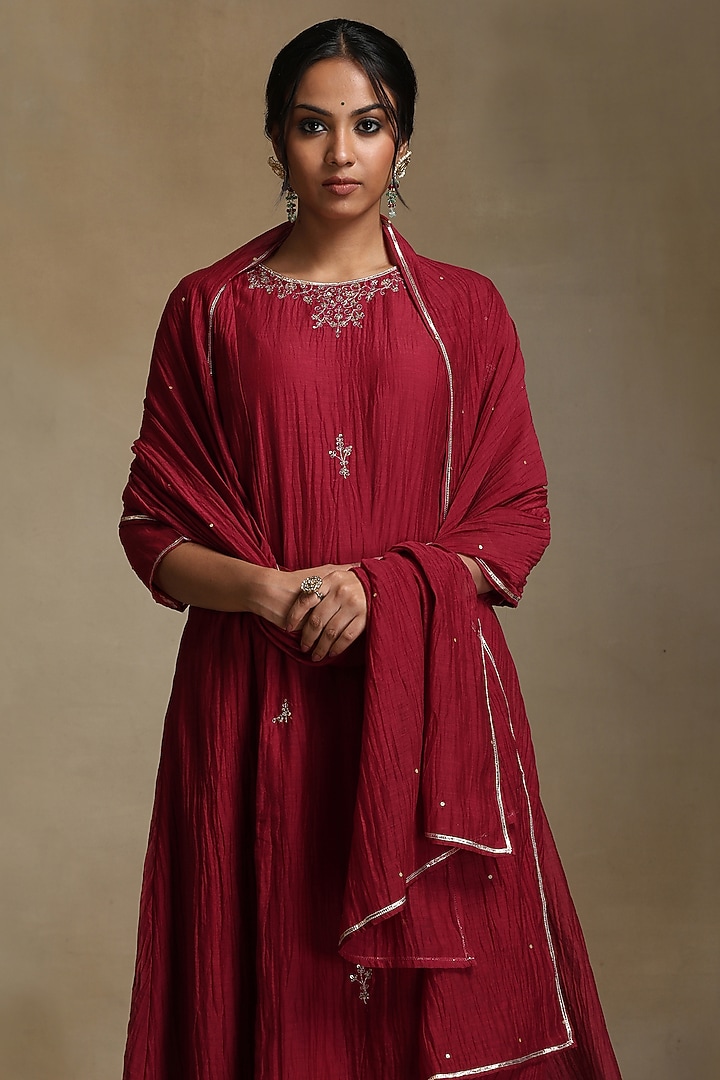 Red Pure Chanderi Hand Embroidered A-Line Kurta Set by Weaverstory at Pernia's Pop Up Shop