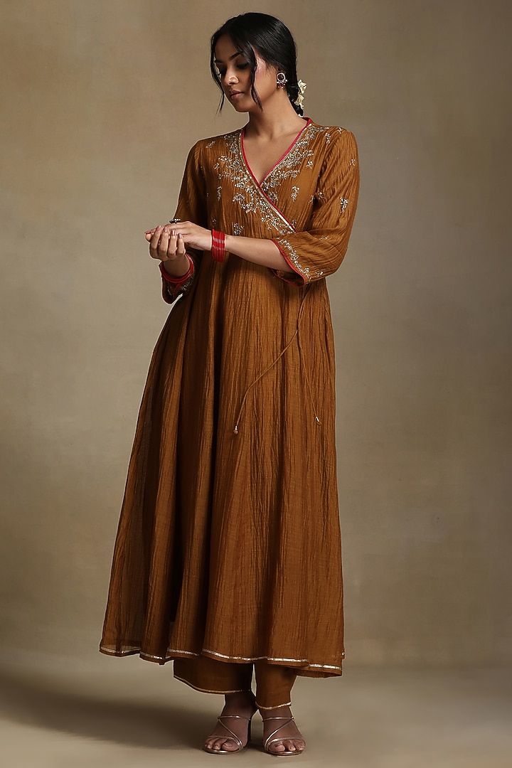 Mustard Yellow Pure Chanderi Hand Embroidered Kalidar Kurta Set by Weaverstory at Pernia's Pop Up Shop