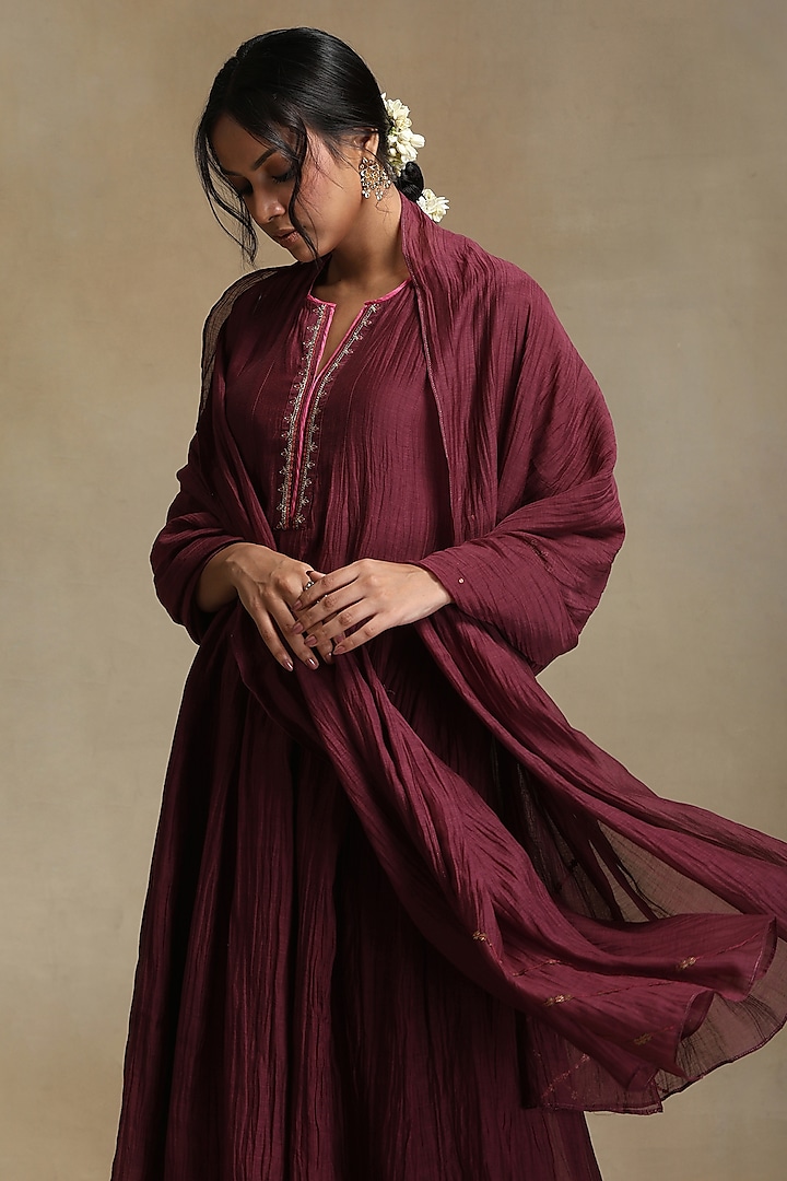 Plum Chanderi Hand Embroidered Anarkali Kurta Set by Weaverstory at Pernia's Pop Up Shop