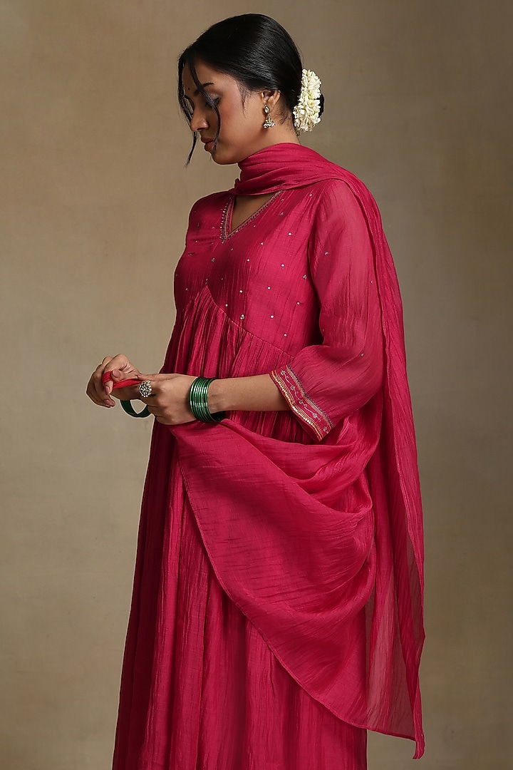 Pink Pure Chanderi Hand Embroidered Kurta Set by Weaverstory at Pernia's Pop Up Shop