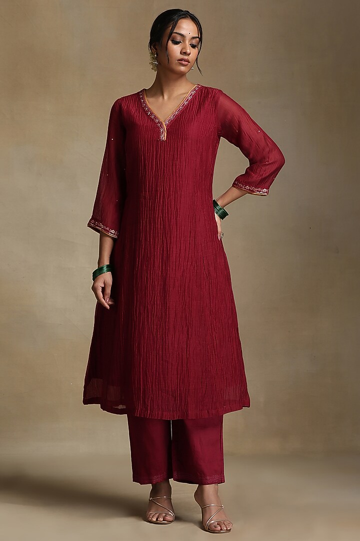 Red Pure Chanderi Hand Embroidered Kurta Set by Weaverstory at Pernia's Pop Up Shop