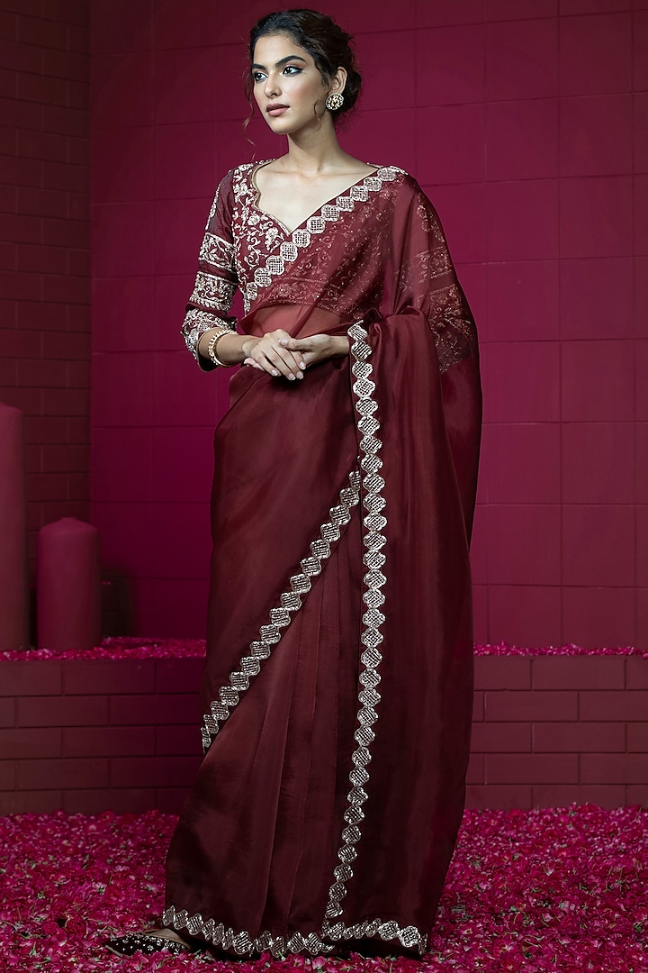 Maroon Organza Embroidered Saree Set by Weaverstory at Pernia's Pop Up Shop