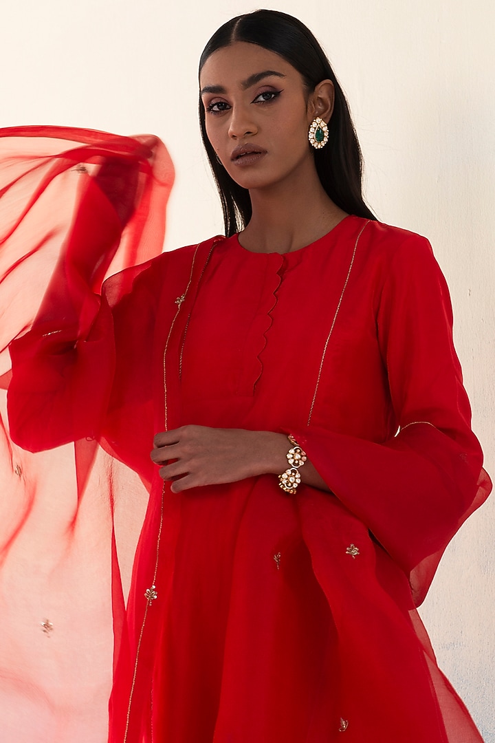 Gulaab Red Flared Kurta Set Zari Work by Weaverstory at Pernia's Pop Up Shop