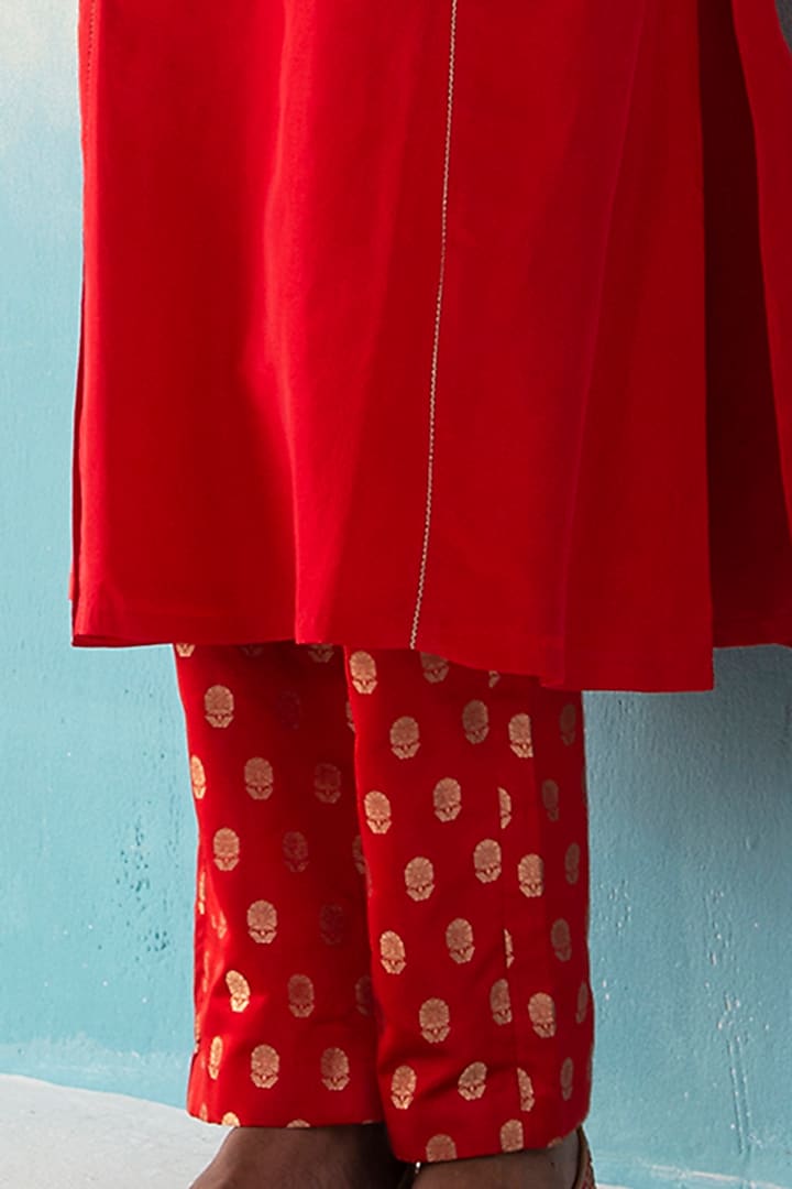 Gulaab Red Flared Kurta Set Zari Work by Weaverstory at Pernia's Pop Up Shop