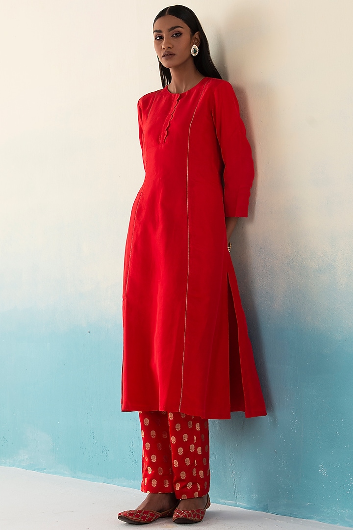 Gulaab Red Flared Kurta Set Zari Work by Weaverstory at Pernia's Pop Up Shop