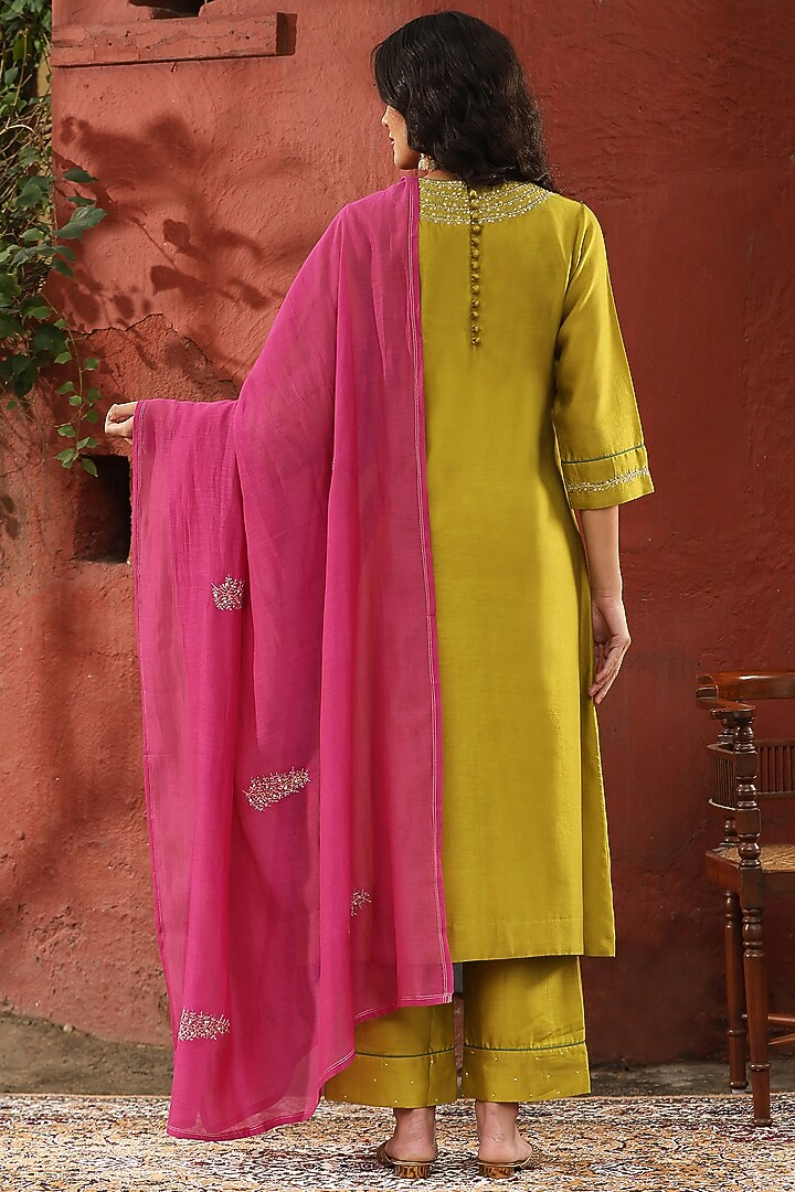 Lime Green Chanderi Silk Embroidered Kurta Set by Weaverstory at Pernia's Pop Up Shop