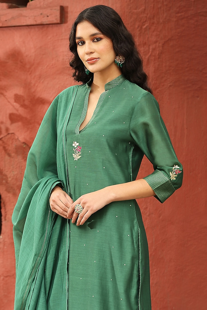Sage Green Pure Chanderi Silk Motif Embroidered Kurta Set by Weaverstory at Pernia's Pop Up Shop