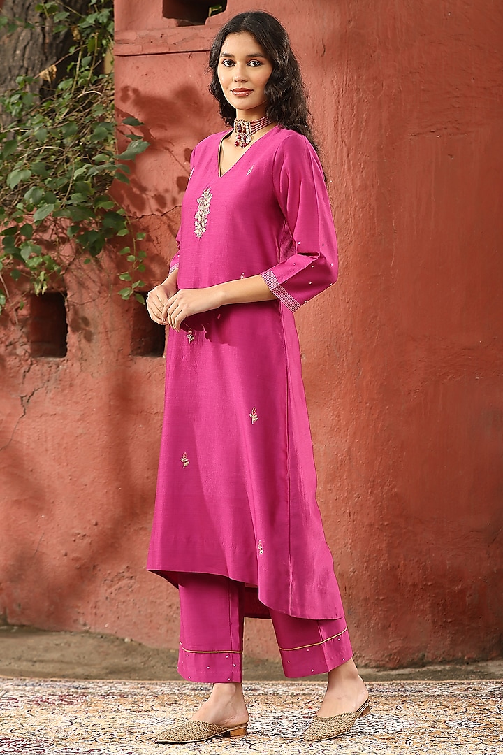 Rani Pink Pure Chanderi Motif Embroidered Kurta Set by Weaverstory at Pernia's Pop Up Shop