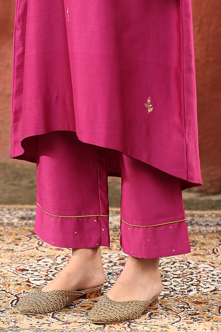 Rani Pink Pure Chanderi Motif Embroidered Kurta Set by Weaverstory at Pernia's Pop Up Shop