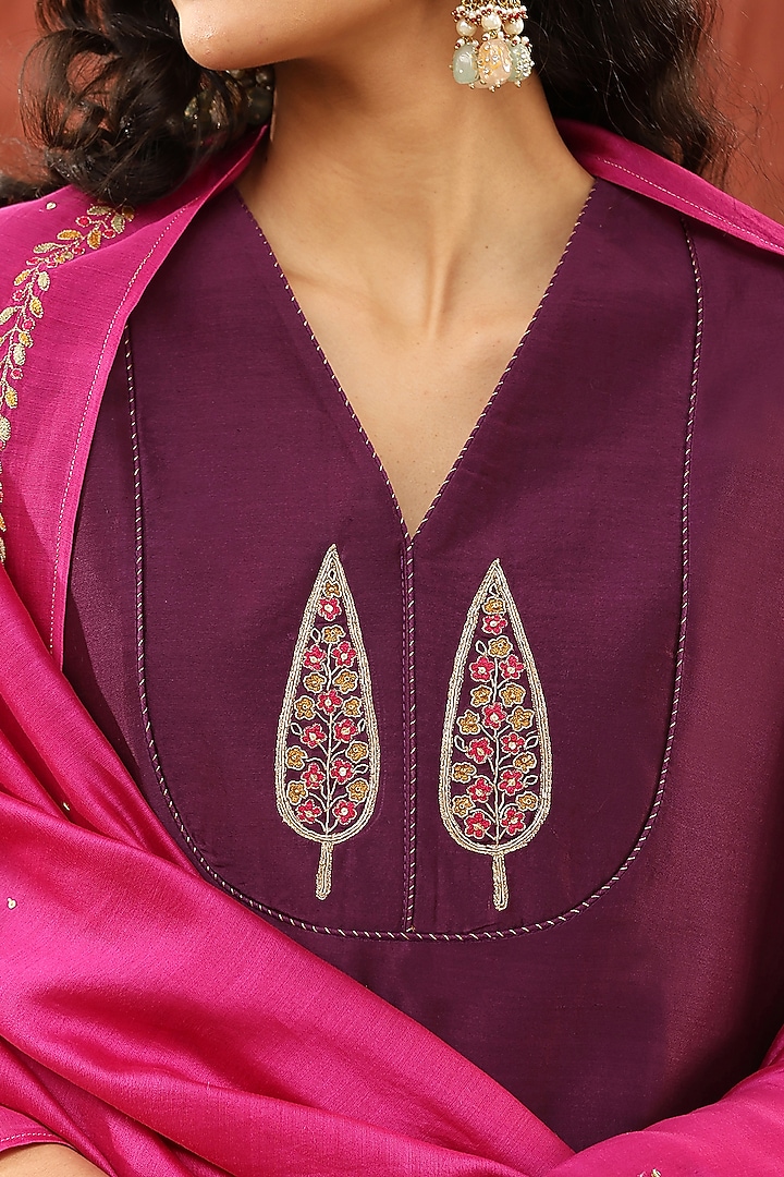 Deep Purple Pure Chanderi Silk Motif Embroidered Kurta Set by Weaverstory at Pernia's Pop Up Shop