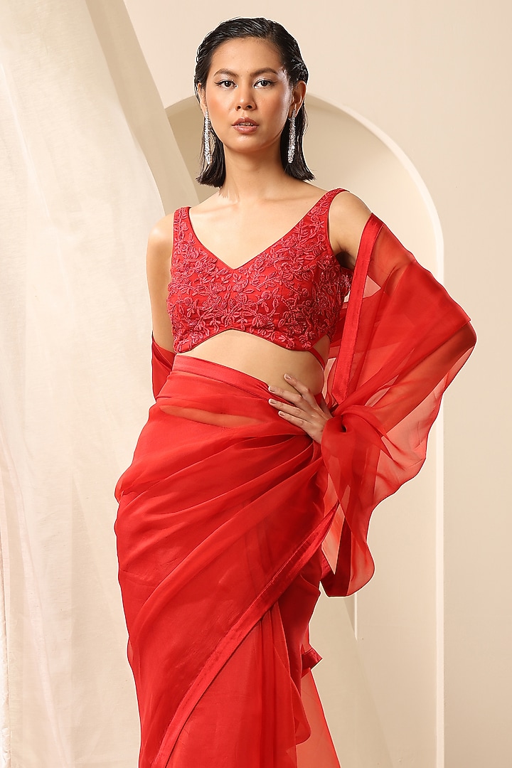 Crimson Red Pure Organza Party Wear Saree by Weaverstory at Pernia's Pop Up Shop