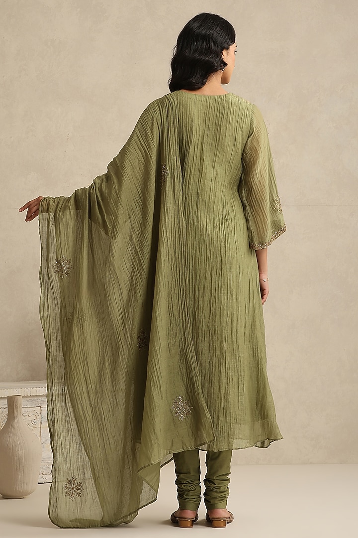 Olive Green Handloom Mul Chanderi Dabka Hand Work Kurta Set by Weaverstory at Pernia's Pop Up Shop