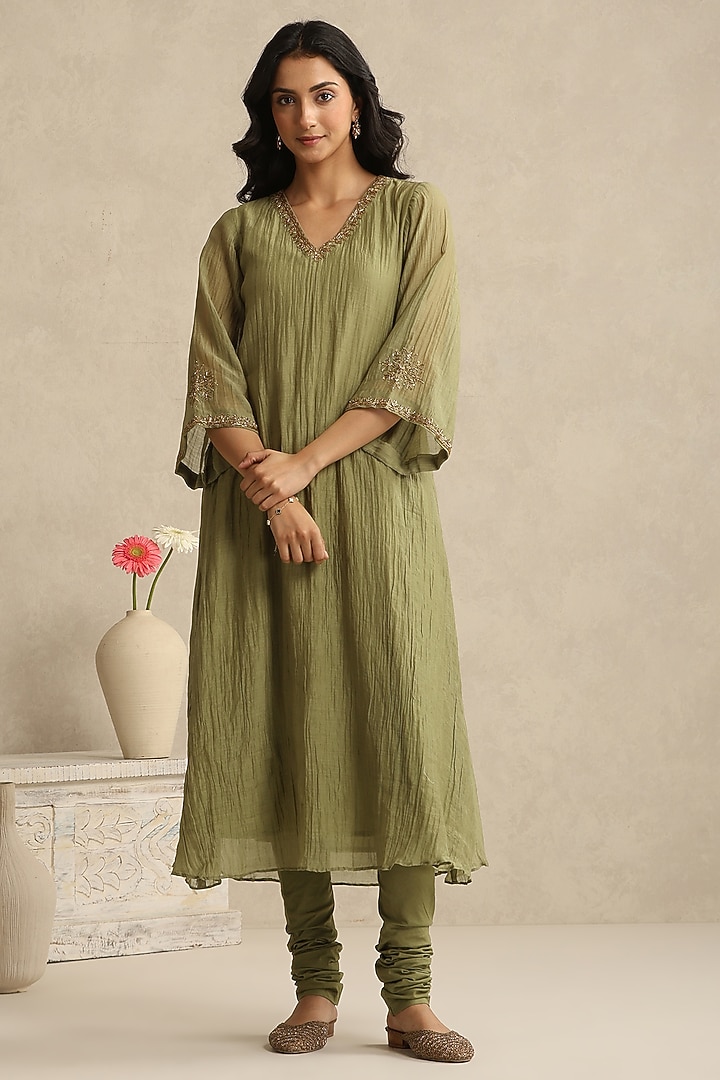 Olive Green Handloom Mul Chanderi Dabka Hand Work Kurta Set by Weaverstory at Pernia's Pop Up Shop