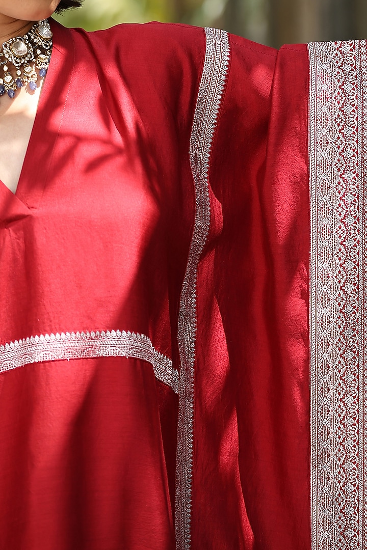 Maroon Handloom Pure Silk Kaftan by Weaverstory at Pernia's Pop Up Shop