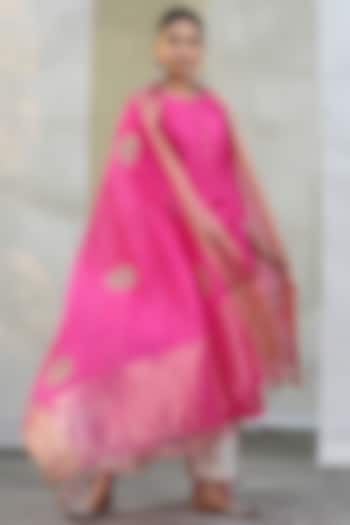 Pink Chanderi Embroidered Dupatta by Weaverstory