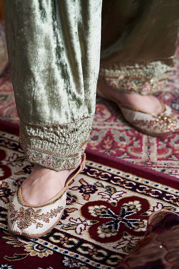 Olive Green Velvet Hand Embroidered Kurta Set by Weaverstory at Pernia's Pop Up Shop