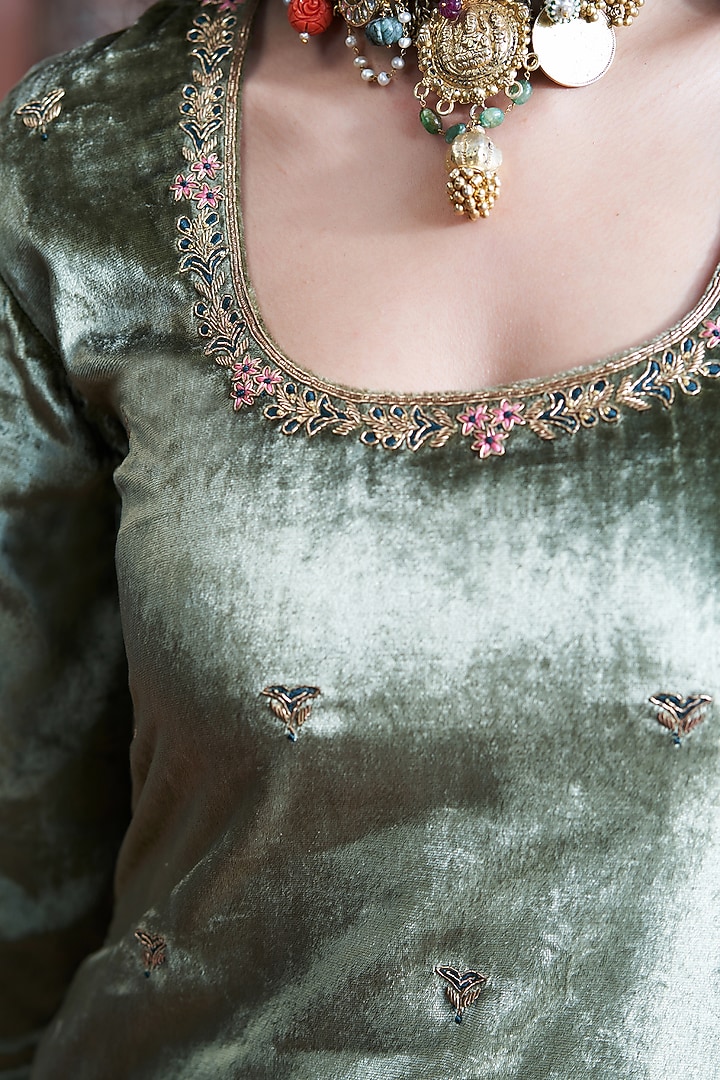 Olive Green Velvet Hand Embroidered Kurta Set by Weaverstory at Pernia's Pop Up Shop