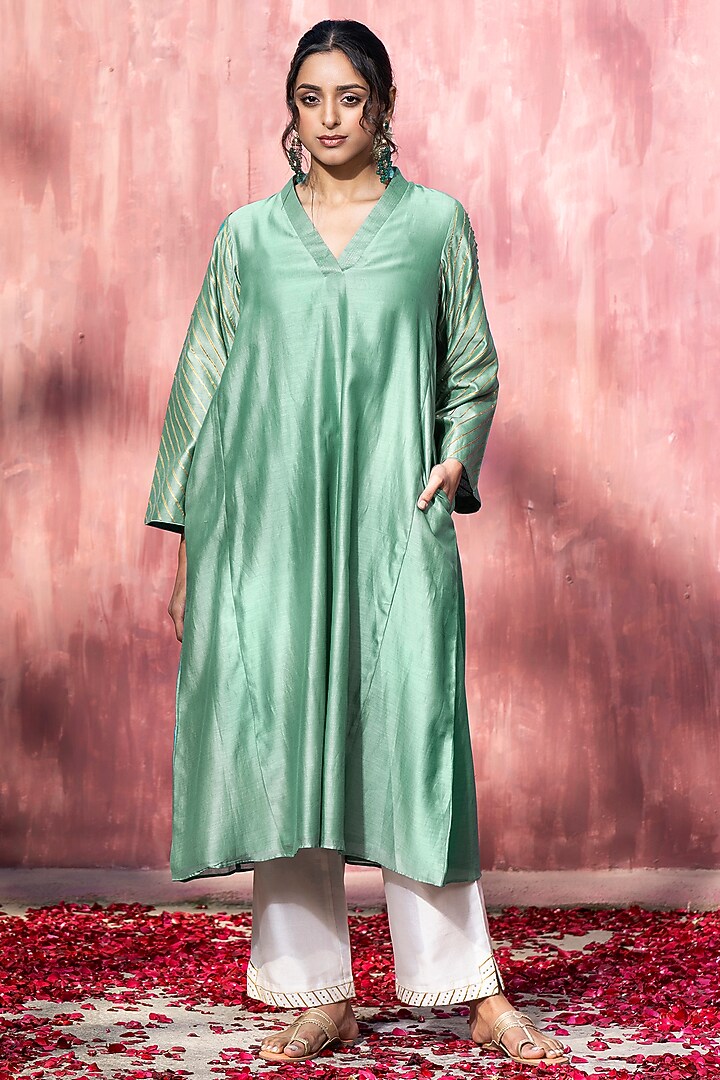 Blue Chanderi Silk A-Line Kurta Set by Weaverstory at Pernia's Pop Up Shop