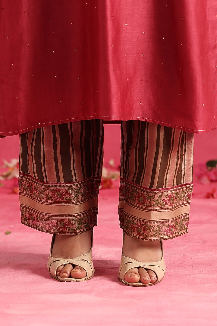 Magenta Chanderi Cotton Silk Kurta Set by Weaverstory at Pernia's Pop Up Shop