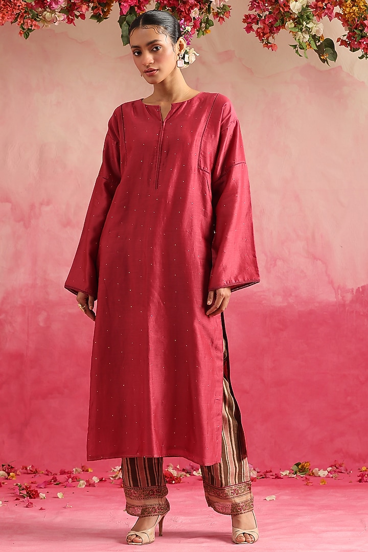 Magenta Chanderi Cotton Silk Kurta Set by Weaverstory at Pernia's Pop Up Shop