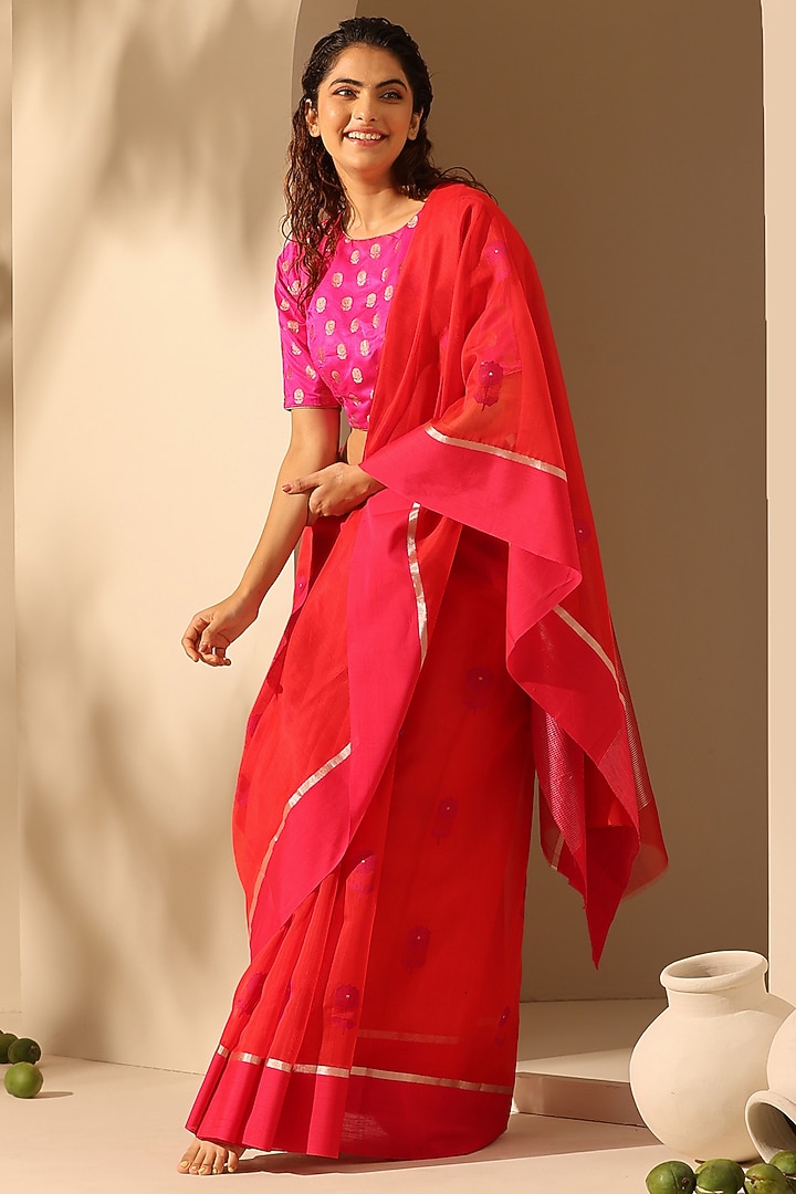 Red Pure Cotton Chanderi Handloom Party Wear Saree Set by Weaverstory at Pernia's Pop Up Shop