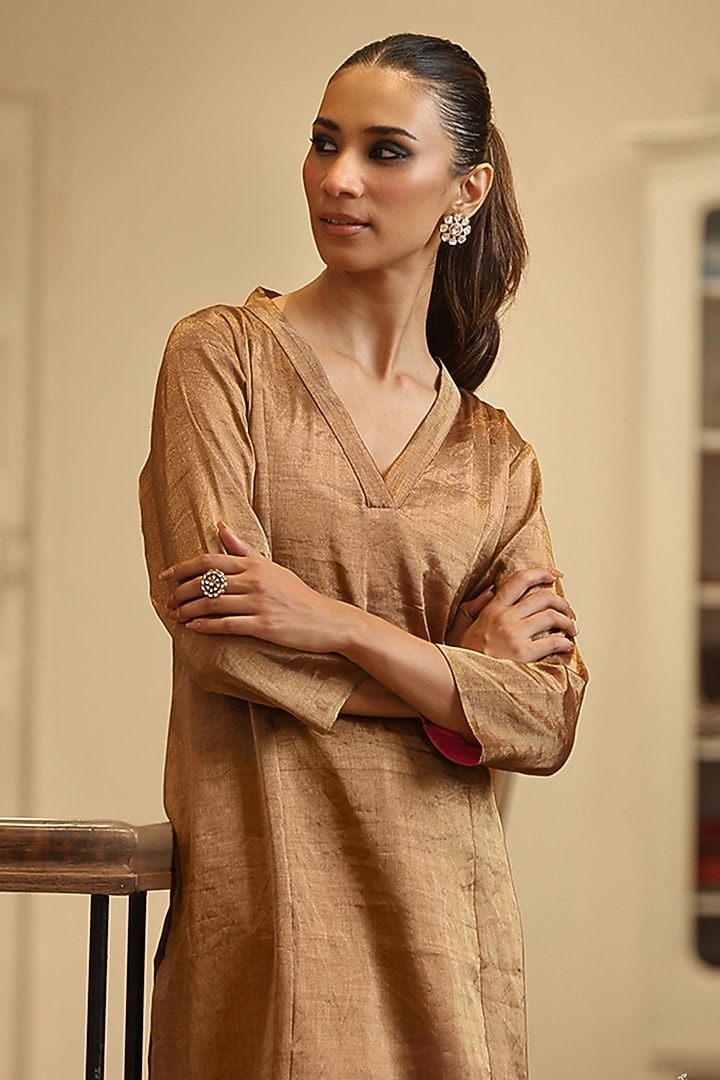 Golden Chanderi Silk Tissue Kurta Set by Weaverstory at Pernia's Pop Up Shop
