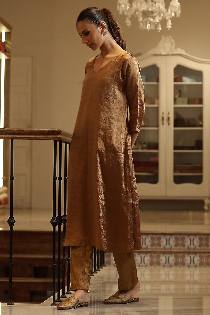 Golden Handloom Tissue A-Line Kurta Set by Weaverstory at Pernia's Pop Up Shop
