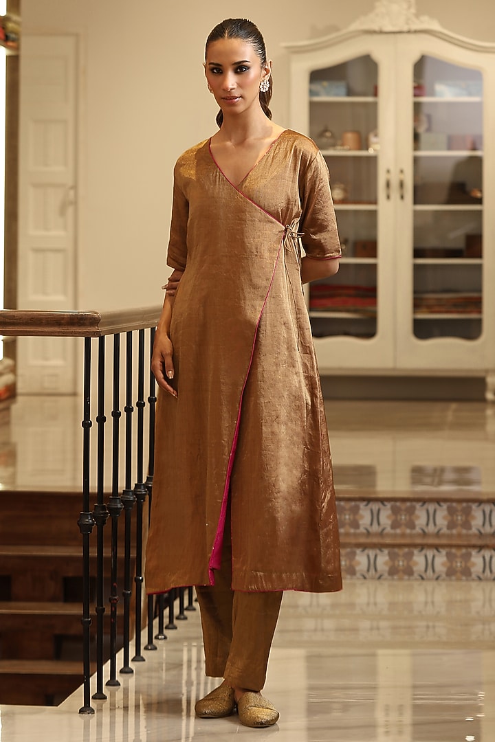 Golden Handloom Tissue Angrakha Kurta Set by Weaverstory at Pernia's Pop Up Shop