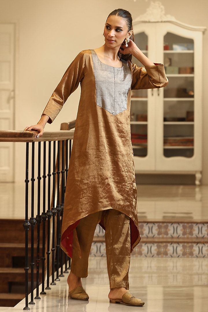 Gold & Silver Handloom Tissue Kurta Set by Weaverstory at Pernia's Pop Up Shop
