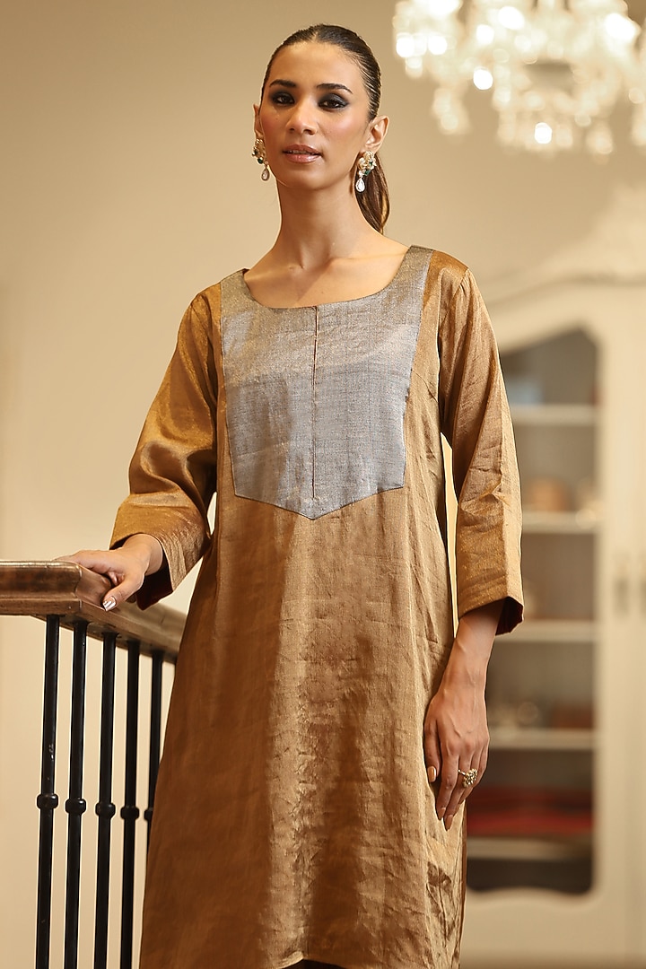 Gold & Silver Handloom Tissue Kurta Set by Weaverstory at Pernia's Pop Up Shop