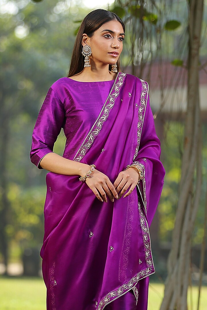 Purple Raw Silk Zardosi Embroidered Straight Kurta Set by Weaverstory at Pernia's Pop Up Shop