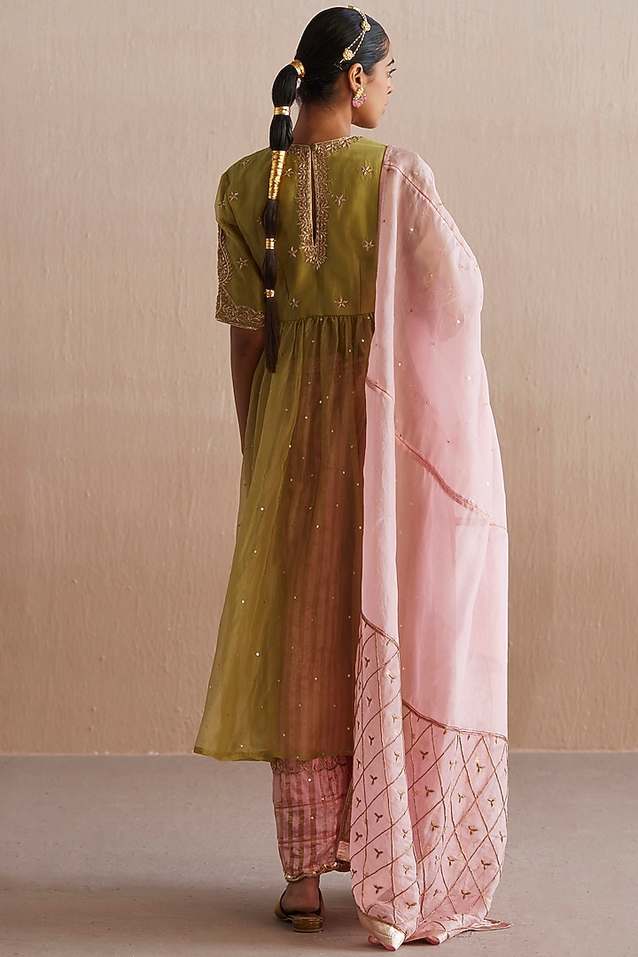 Chartreuse Green Organza Hand Embroidered Kurta Set by Weaverstory at Pernia's Pop Up Shop