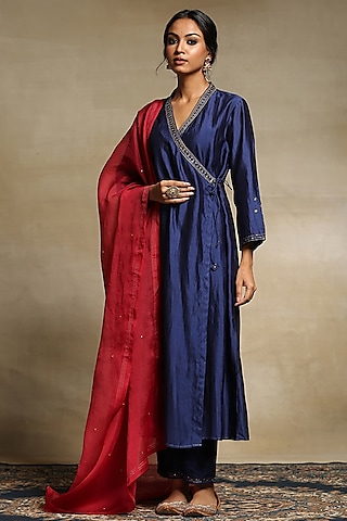 Deep Blue Embroidered Kurta Set by Weaverstory