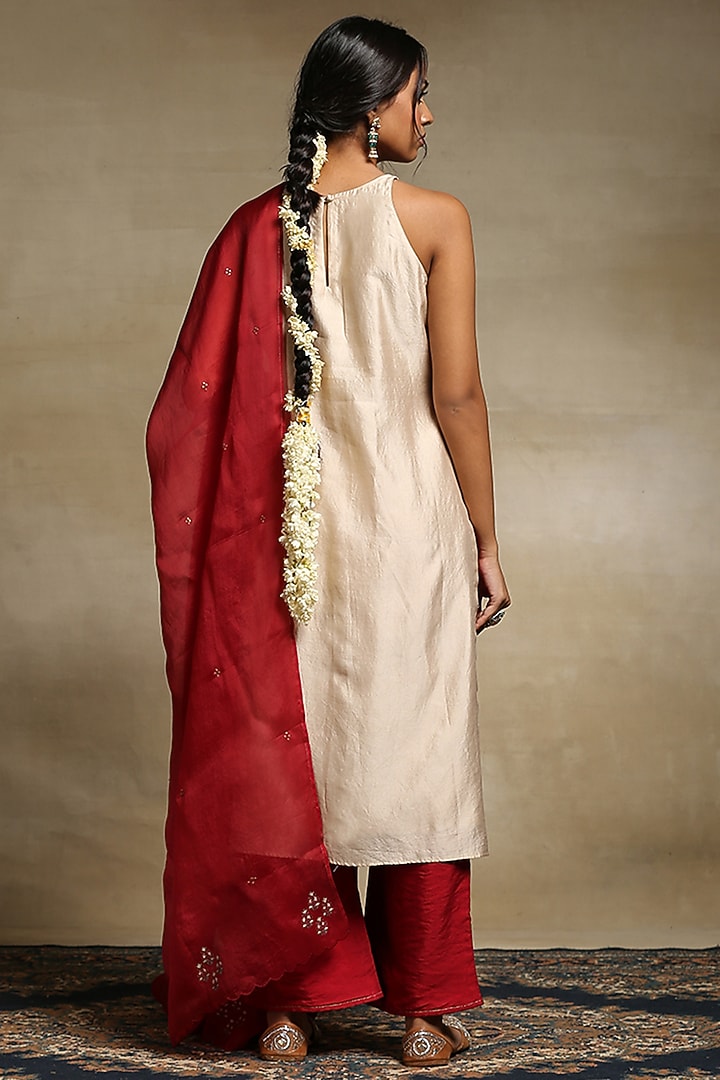 Beige Handloom Chanderi Kurta Set by Weaverstory at Pernia's Pop Up Shop